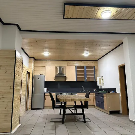 Monteurunterkunft In Ruhiger Lage, Nahe Zentrum 게스트하우스 *