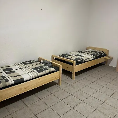 Monteurunterkunft In Ruhiger Lage, Nahe Zentrum