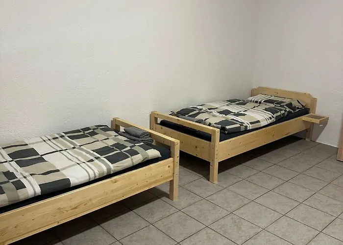 Monteurunterkunft In Ruhiger Lage, Nahe Zentrum